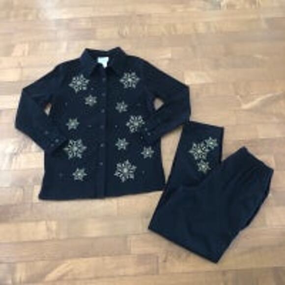 The Quaker Factory button down snowflake cozy shirt & pants size small - Picture 2 of 10